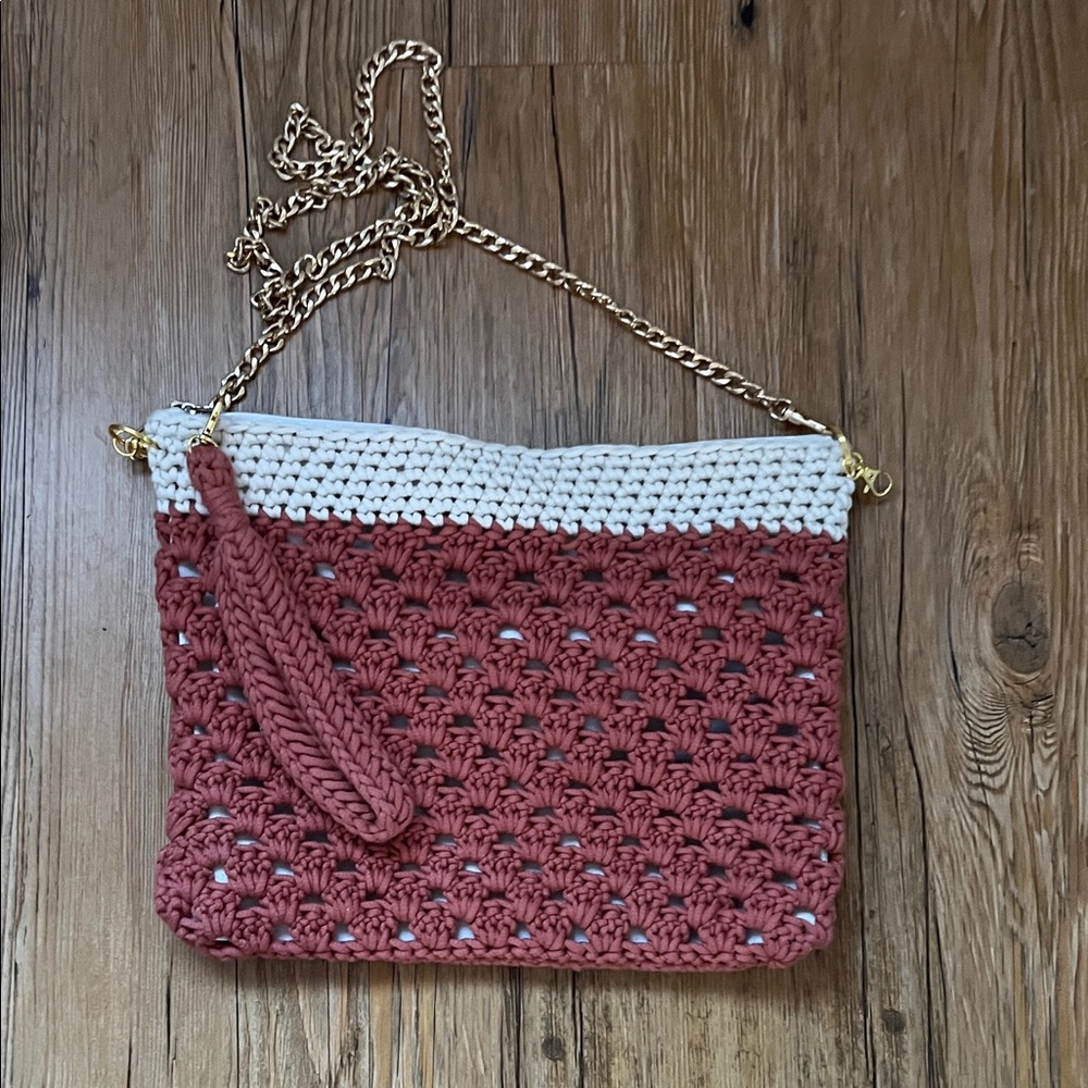 Handcrafted Rose-Mauve Crochet Crossbody Bag with Cream Trim